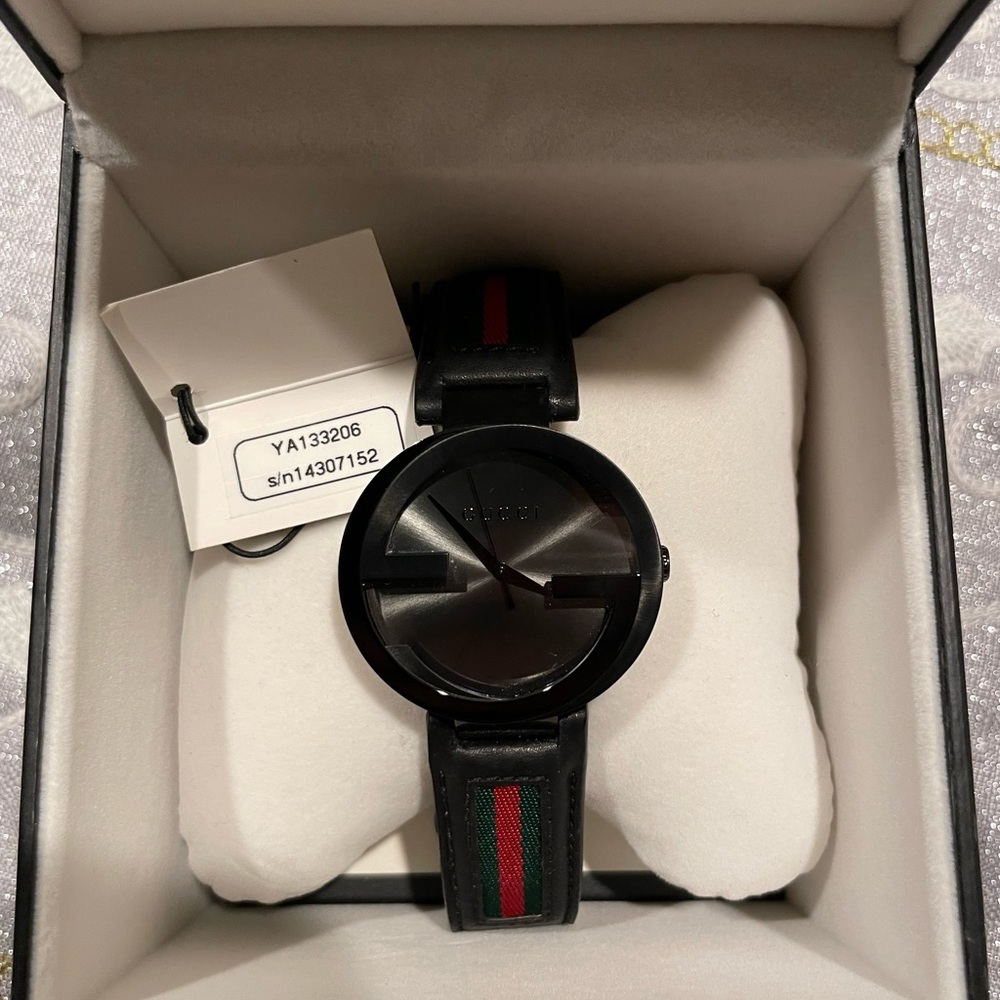 Gucci mens watch